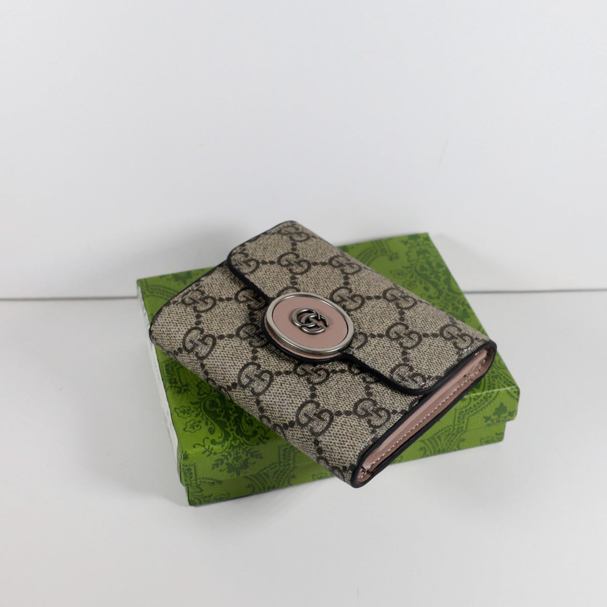 Luxury Monogram Canvas Wallet Magnetic Clasp