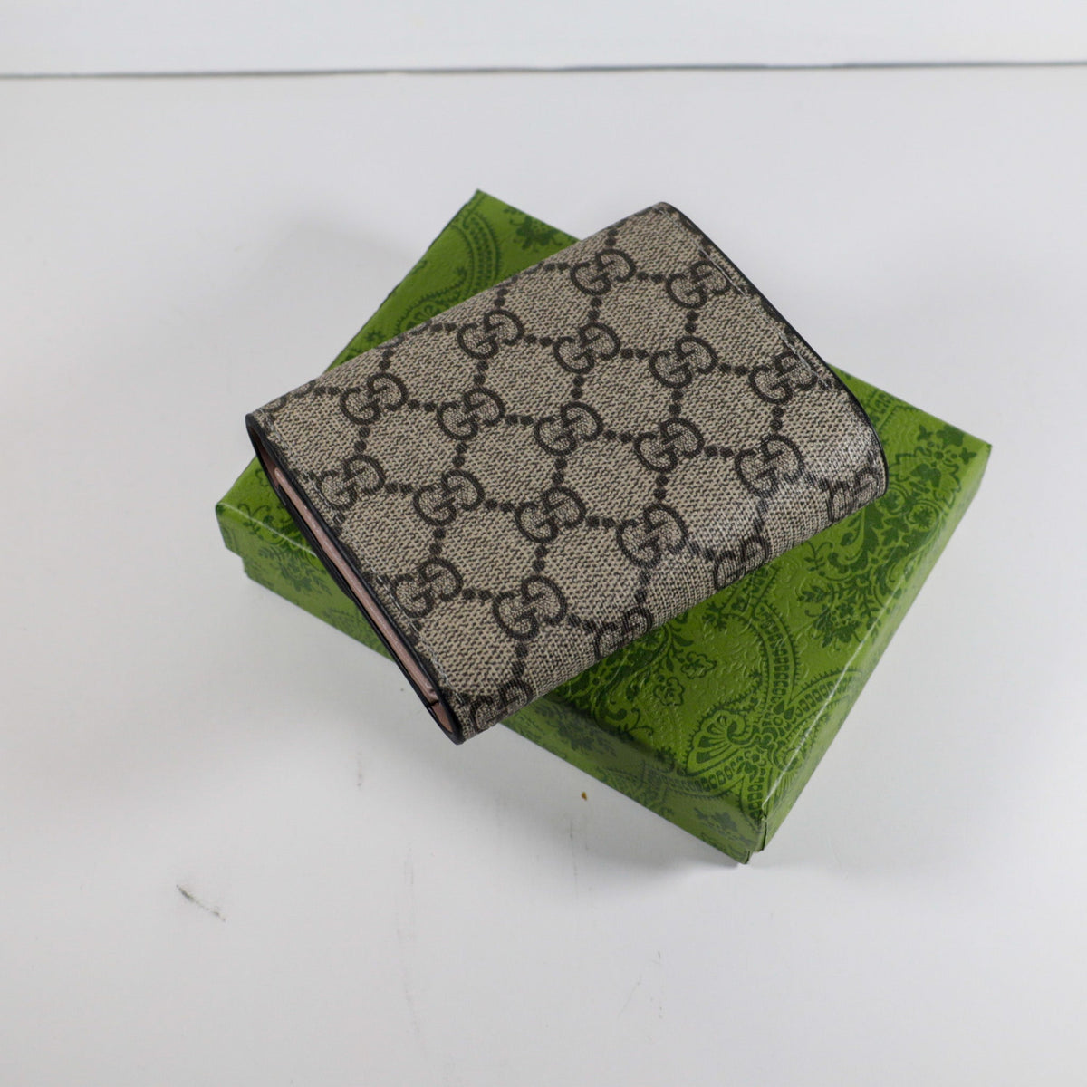 Luxury Monogram Canvas Wallet Magnetic Clasp
