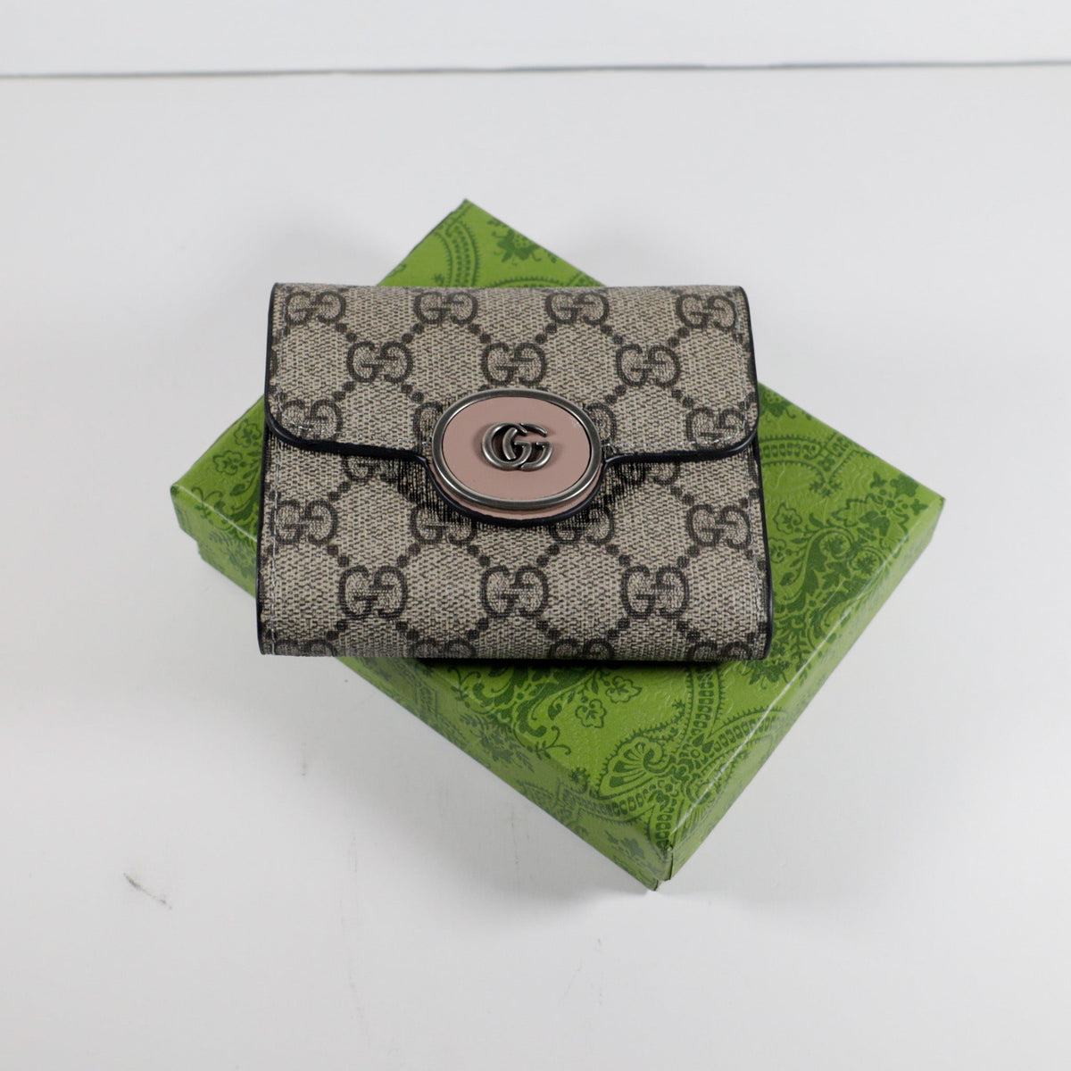 Luxury Monogram Canvas Wallet Magnetic Clasp
