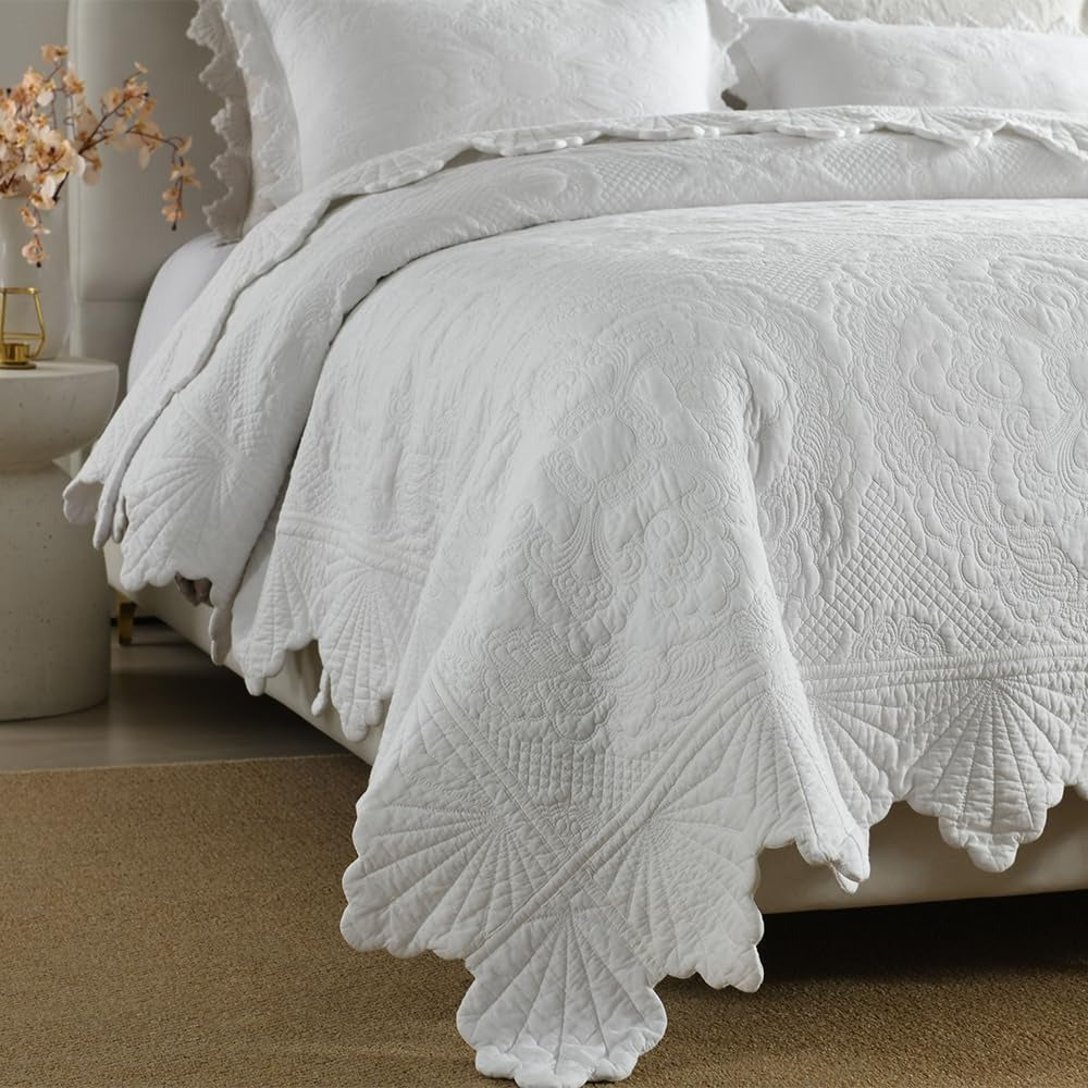 3-Piece Cotton Quilt Set – Reversible Embossed Floral, White, King