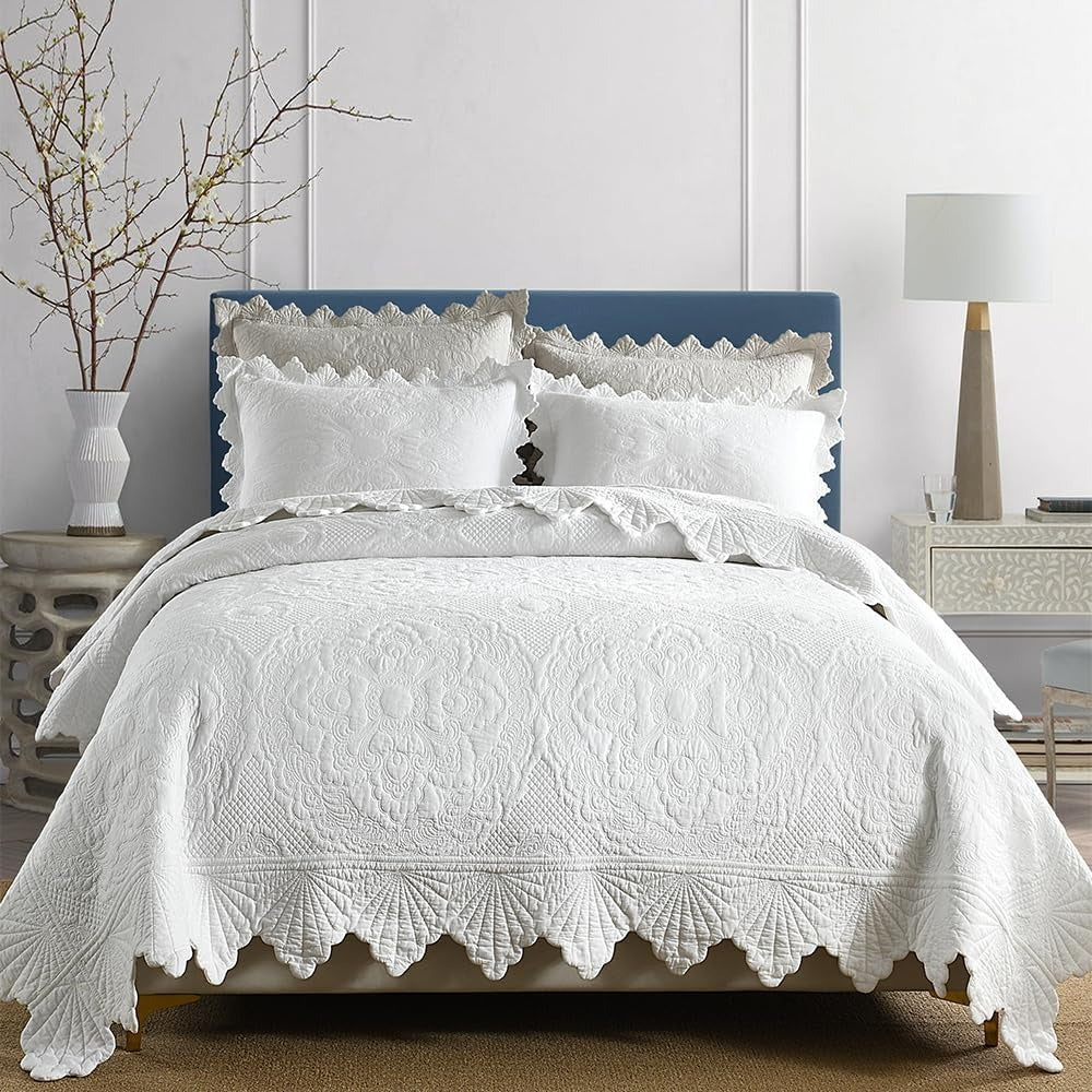 3-Piece Cotton Quilt Set – Reversible Embossed Floral, White, King